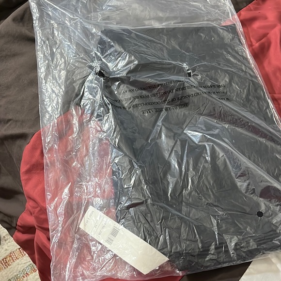 capris - Picture 2 of 2